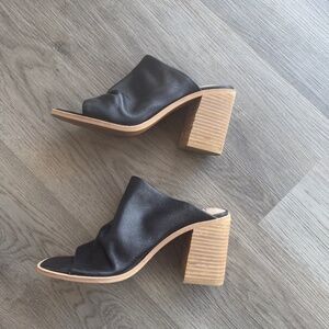 Steve Madden Cru Heeled Mule Sandal in Black Size: 8